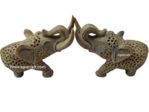 Agracraft Marble Soapstane Three cut Trank Up Elephant